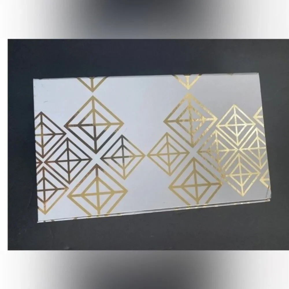 Unbranded spongelle piece